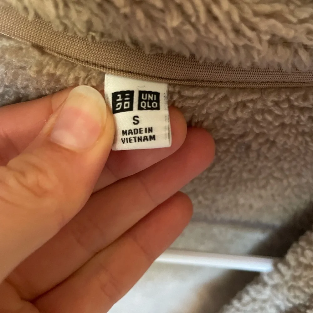 Uniqlo Beige Teddy Jacket - Picture 5 of 7